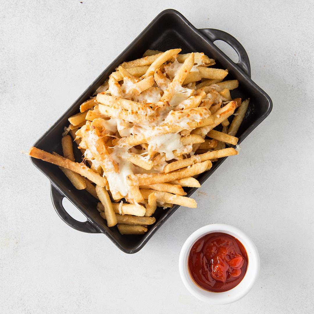 cheese-fries-central-perk-cafe-cedarhurst-five-towns